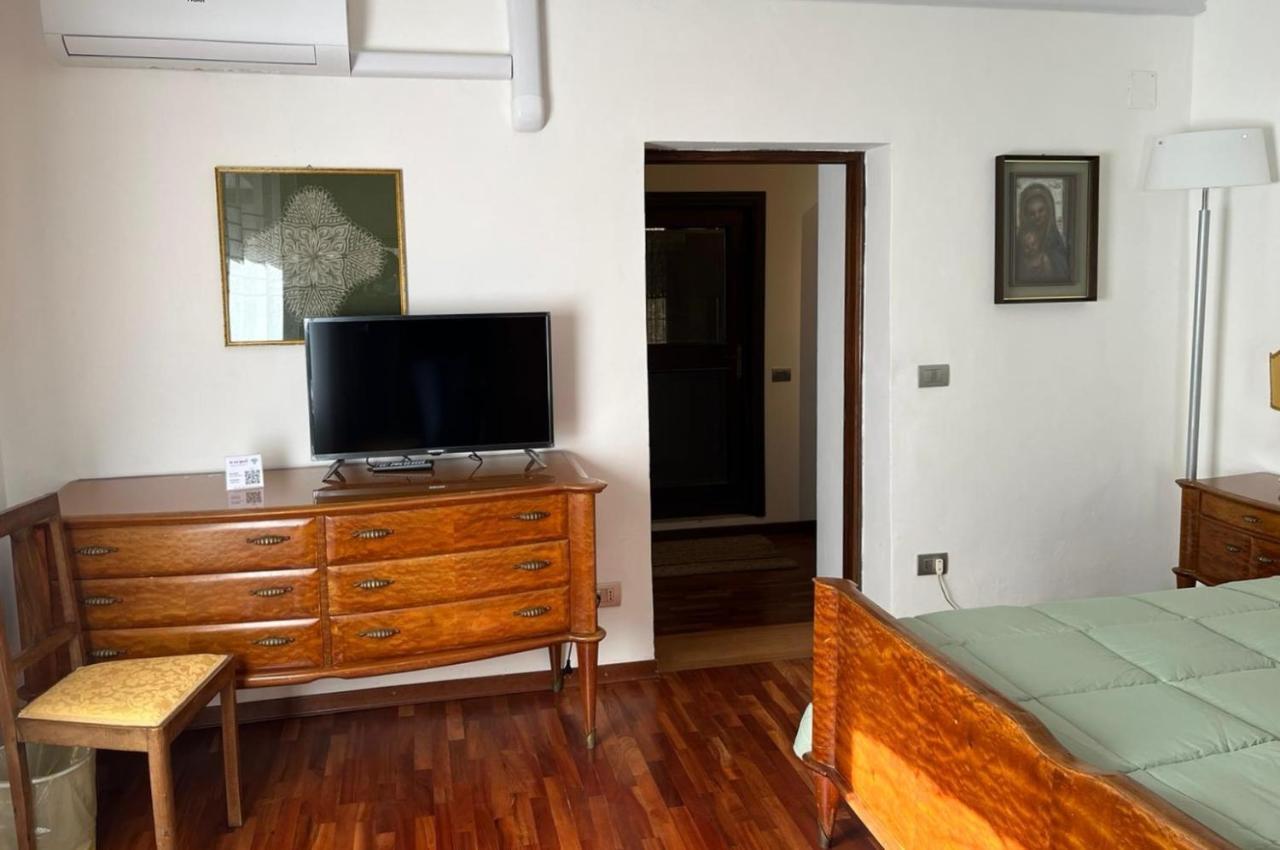 Apartment 1461